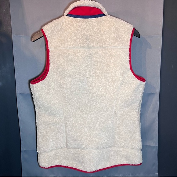 Women’s Patagonia Red and Off White Fleece Vest - Picture 6 of 13